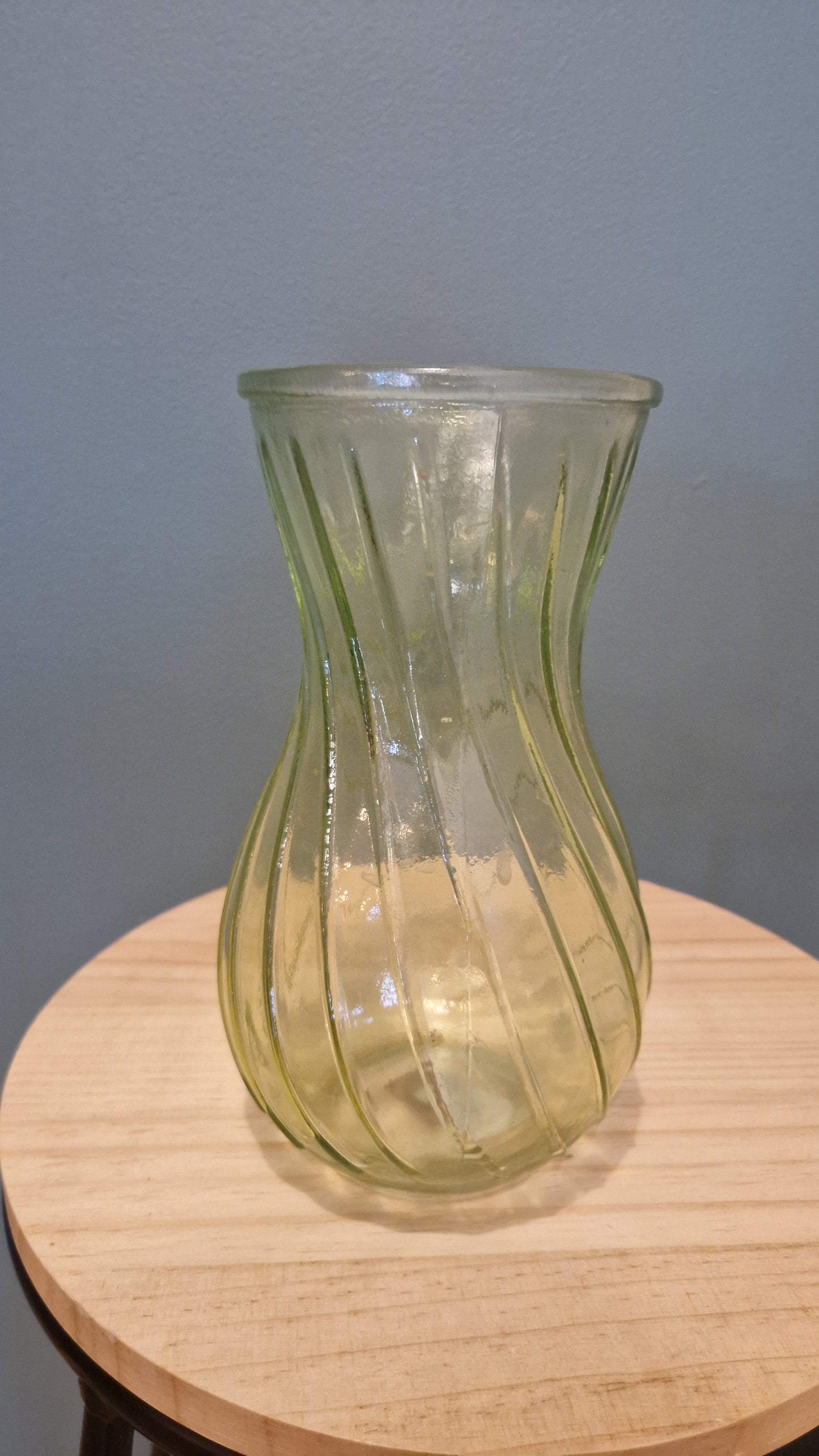 Vase transparent coloré